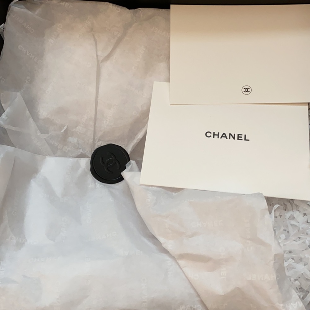 Chanel Box - Picture 2 of 5